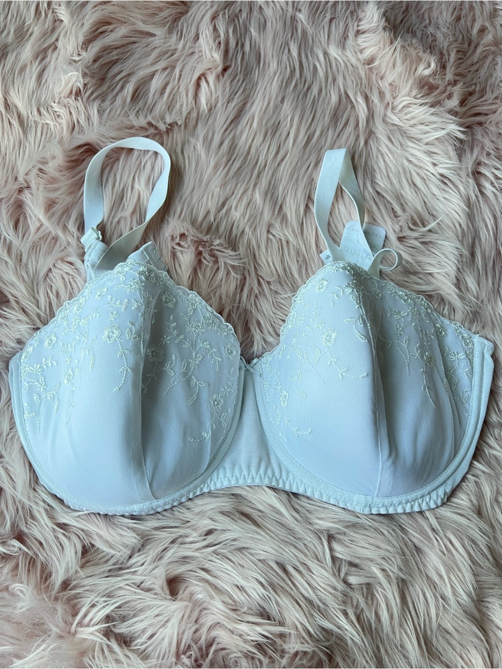 George White Embroidered Underwire Bra Plus Size